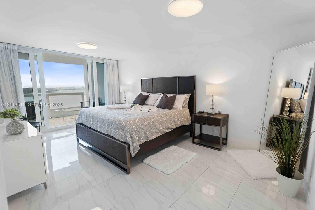 For Rent: $3,500 (1 beds, 1 baths, 1048 Square Feet)