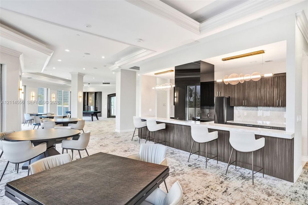 For Sale: $1,100,000 (2 beds, 2 baths, 2240 Square Feet)