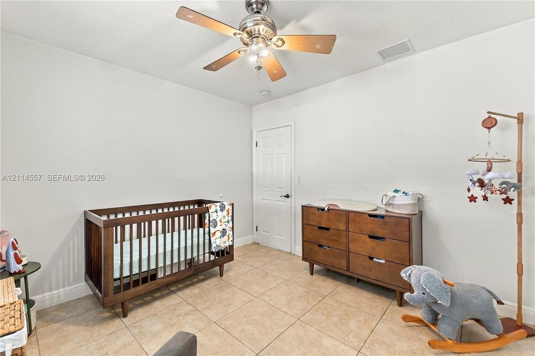 For Sale: $1,250,000 (3 beds, 2 baths, 1907 Square Feet)