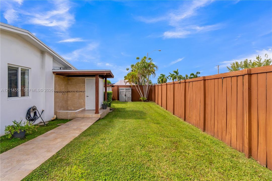 For Sale: $1,250,000 (3 beds, 2 baths, 1907 Square Feet)