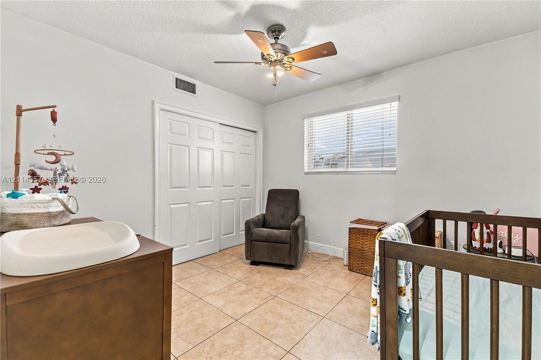 For Sale: $1,250,000 (3 beds, 2 baths, 1907 Square Feet)
