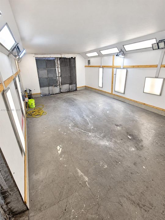Automotive Paint Booth