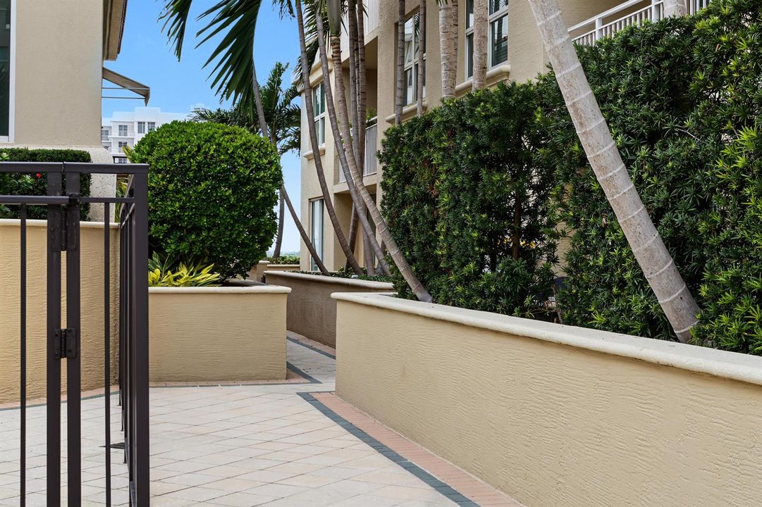 Palmetto Place | Landscaped Residential