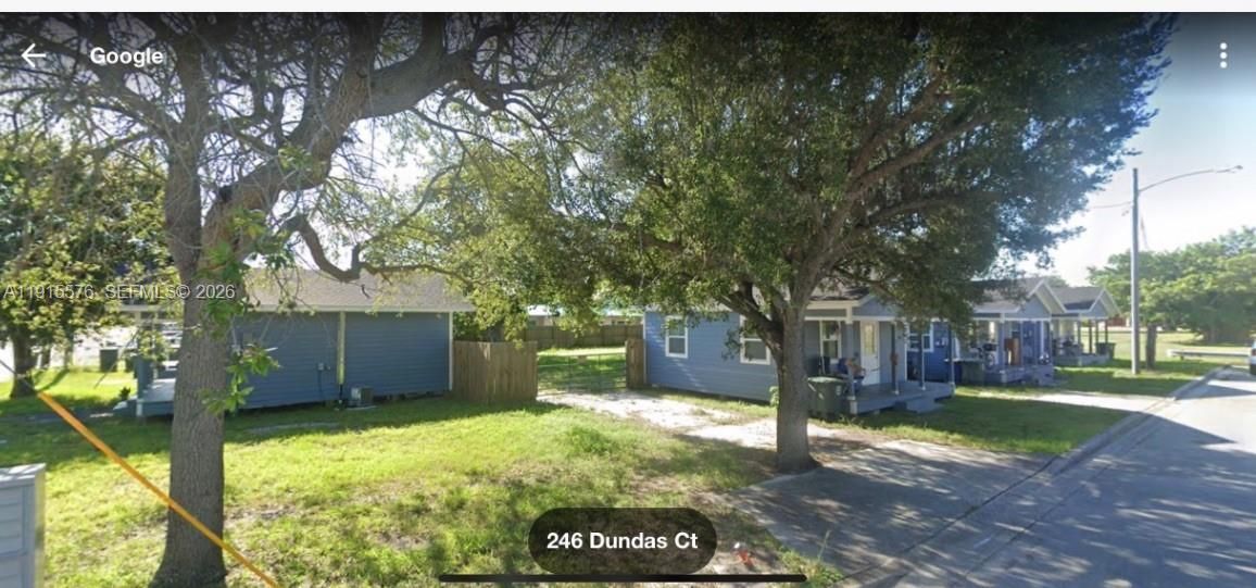 909 Avenue B Fort Pierce 3