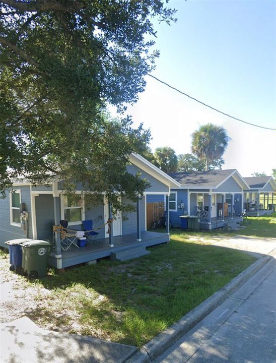 909 Avenue B Fort Pierce 4