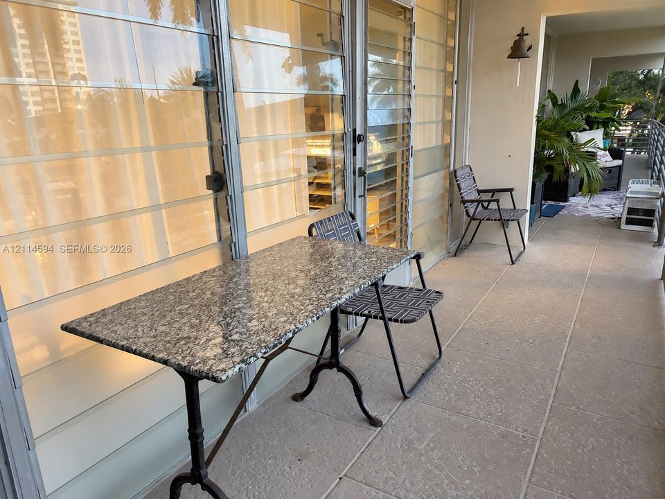 For Rent: $2,000 (1 beds, 1 baths, 490 Square Feet)