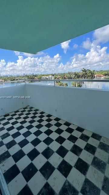 For Rent: $5,500 (2 beds, 2 baths, 2425 Square Feet)