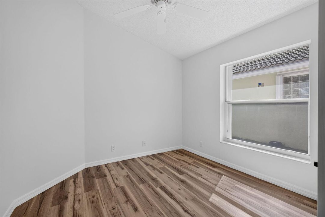 21-web-or-mls-5P1A4478