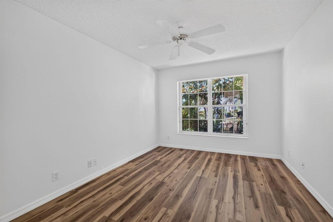 17-web-or-mls-5P1A4466