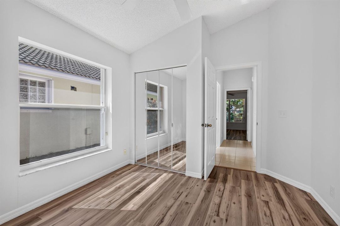 22-web-or-mls-5P1A4485