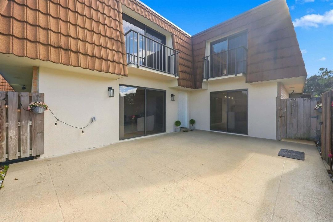 120 Heritage Way