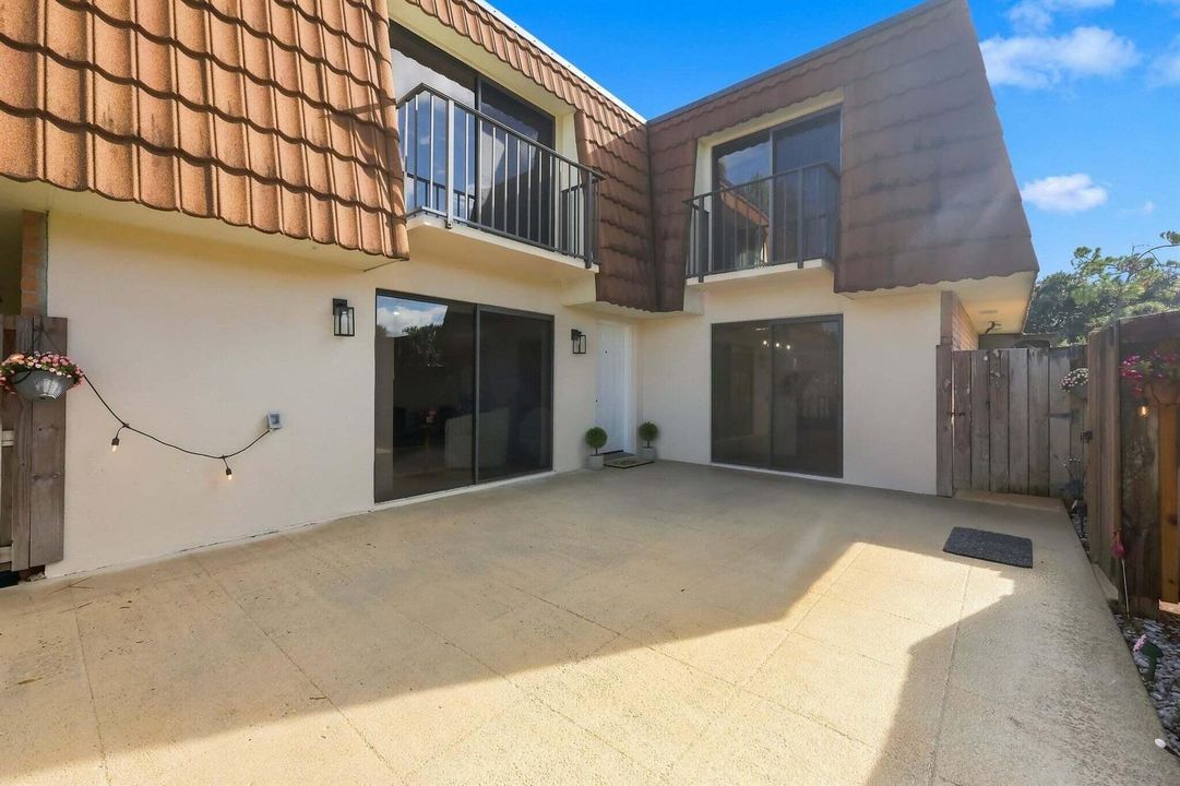 120 Heritage Way