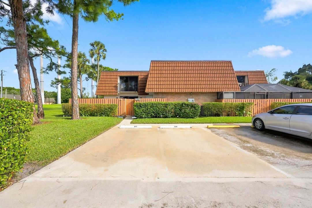 120 Heritage Way