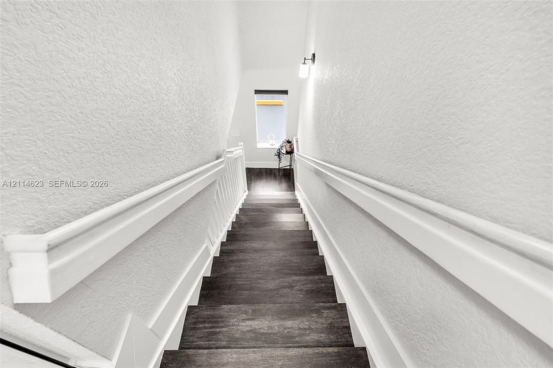 На продажу: $429,900 (3 спален, 2 ванн, 1188 Квадратных фут)