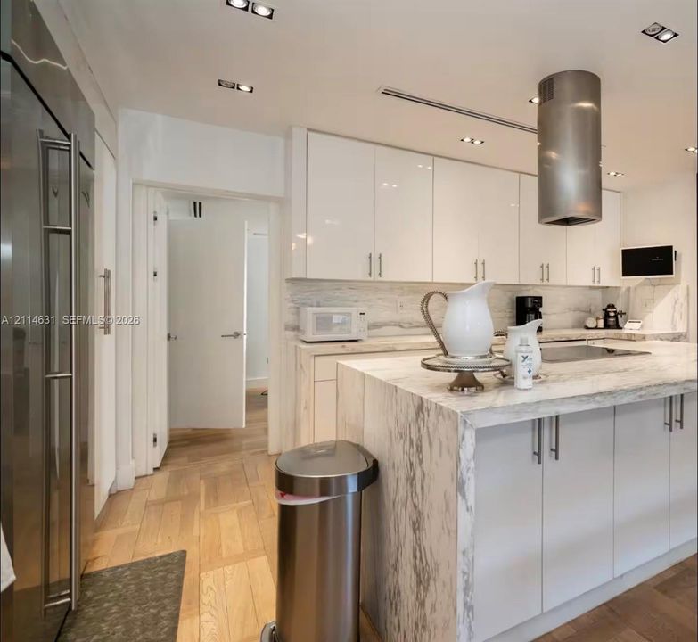 For Rent: $7,500 (3 beds, 2 baths, 2071 Square Feet)