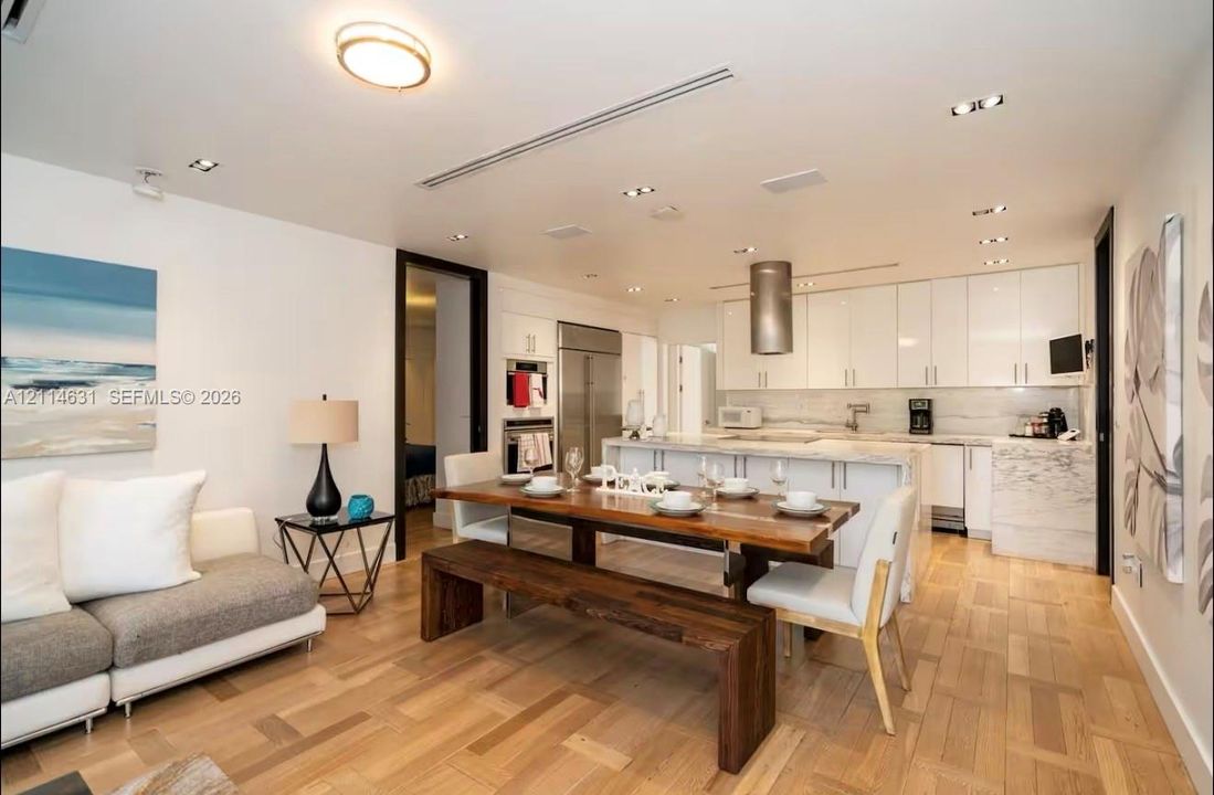 For Rent: $7,500 (3 beds, 2 baths, 2071 Square Feet)