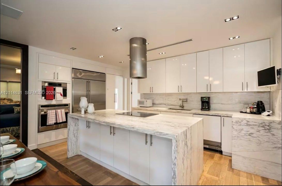 For Rent: $7,500 (3 beds, 2 baths, 2071 Square Feet)