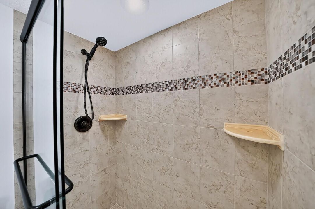 22_DSC09351_mls