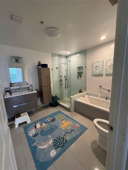 For Sale: $510,000 (2 beds, 2 baths, 1156 Square Feet)