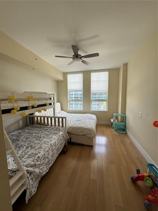 For Sale: $510,000 (2 beds, 2 baths, 1156 Square Feet)
