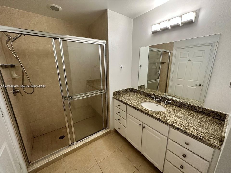 For Sale: $510,000 (2 beds, 2 baths, 1156 Square Feet)