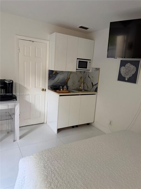 For Rent: $1,600 (1 beds, 1 baths, 0 Square Feet)