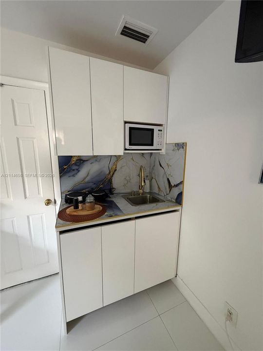 For Rent: $1,600 (1 beds, 1 baths, 0 Square Feet)