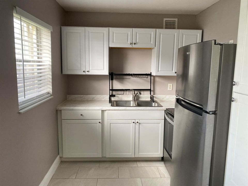 Kitchen 2
