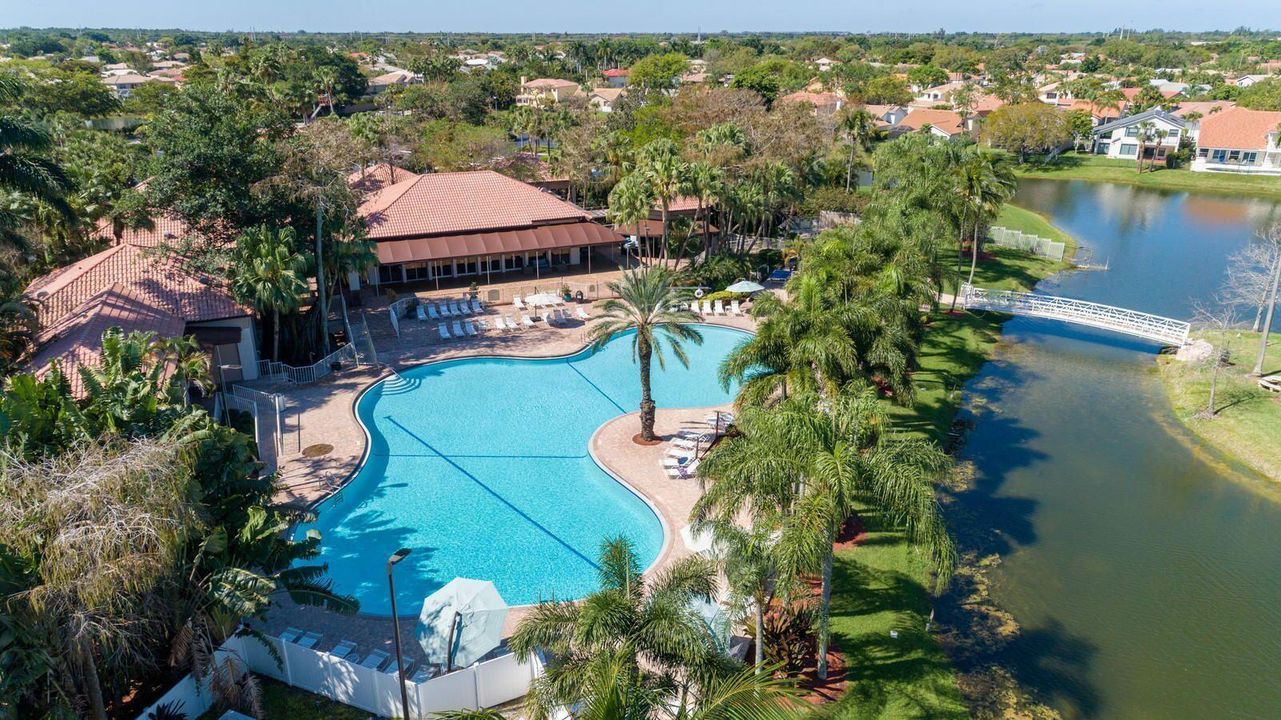 Resort Styled Pool of Mission Bay
