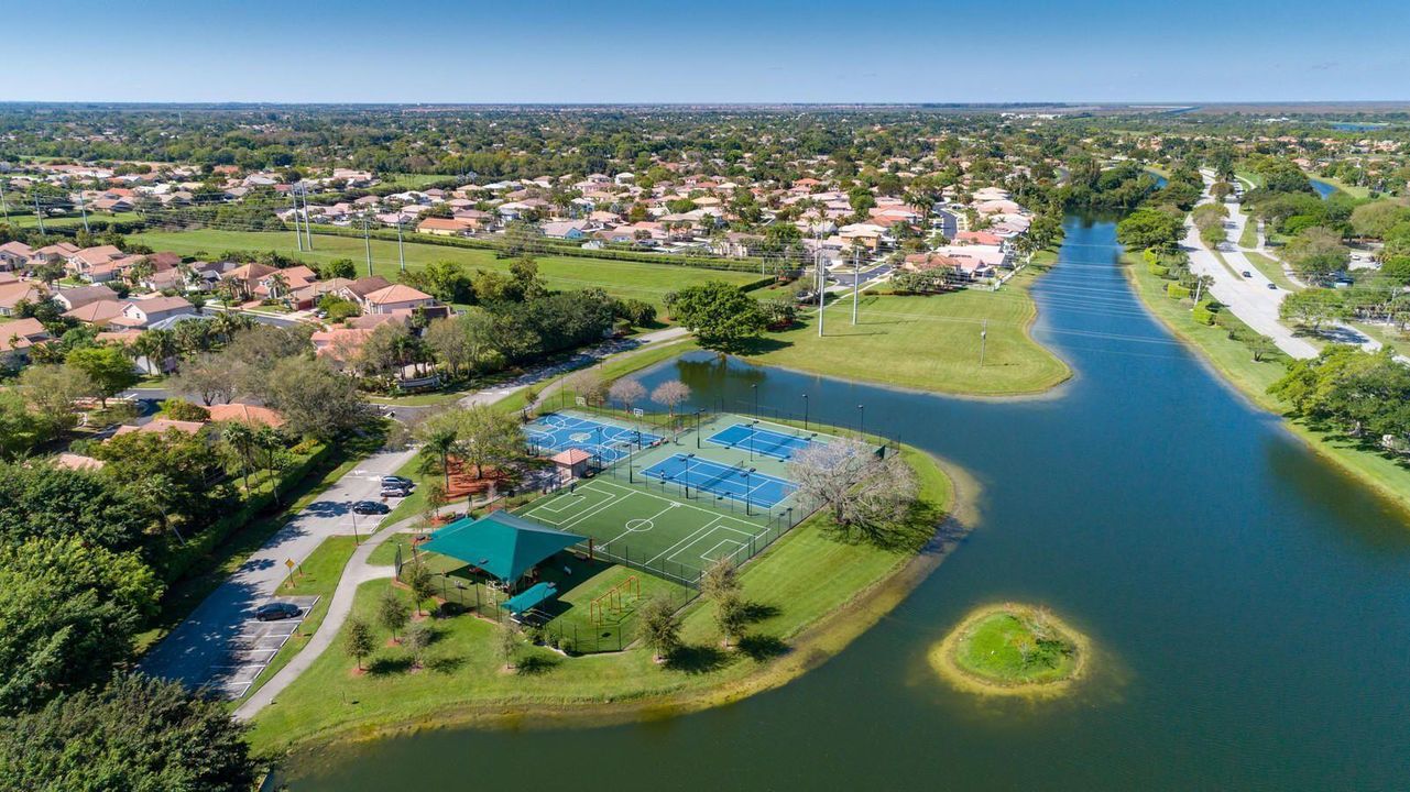Resort Styled Amenities of Mission Bay