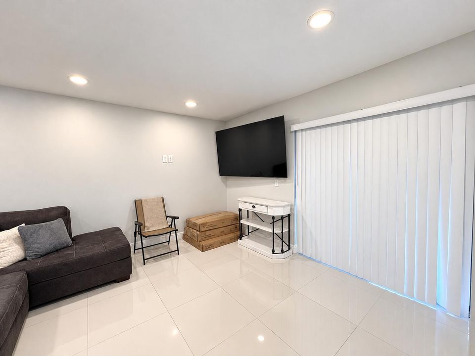 Naturally balanced real estate photo-3