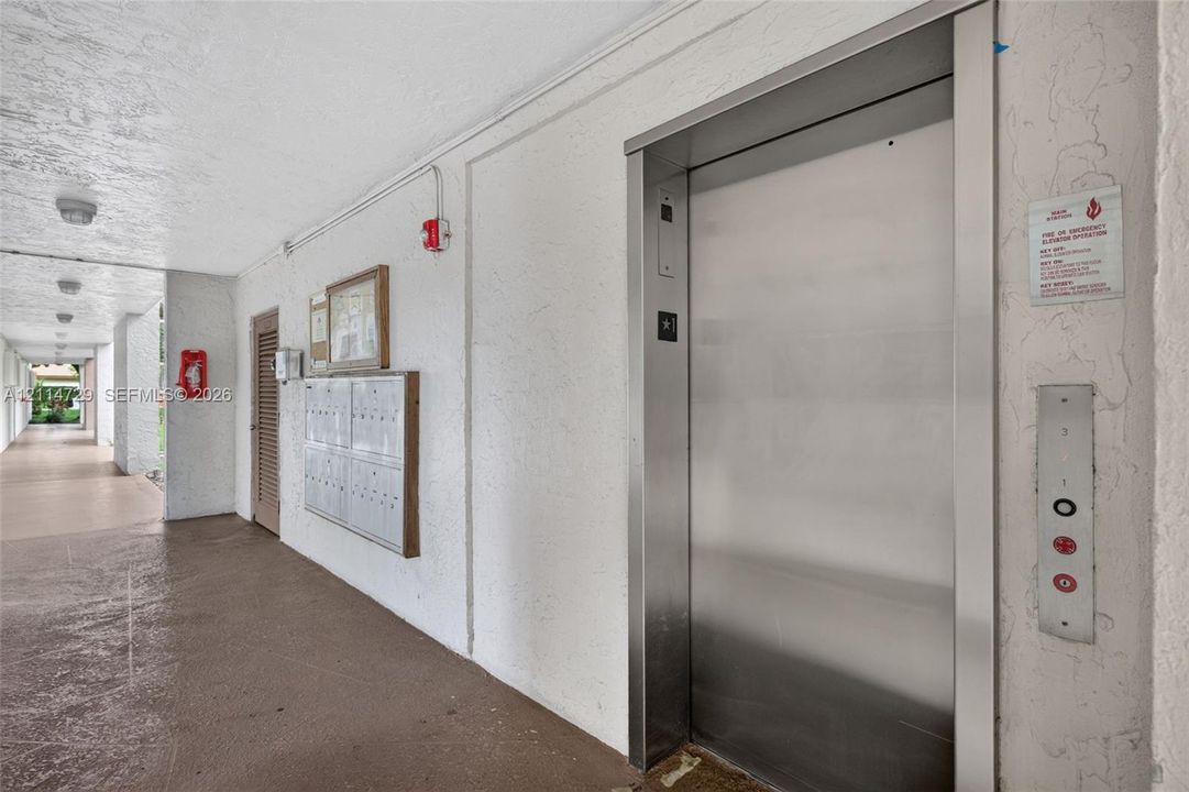 For Rent: $2,200 (2 beds, 2 baths, 1060 Square Feet)