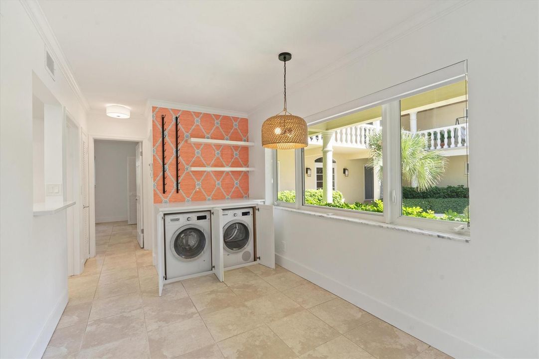 1029 Langer Way #4