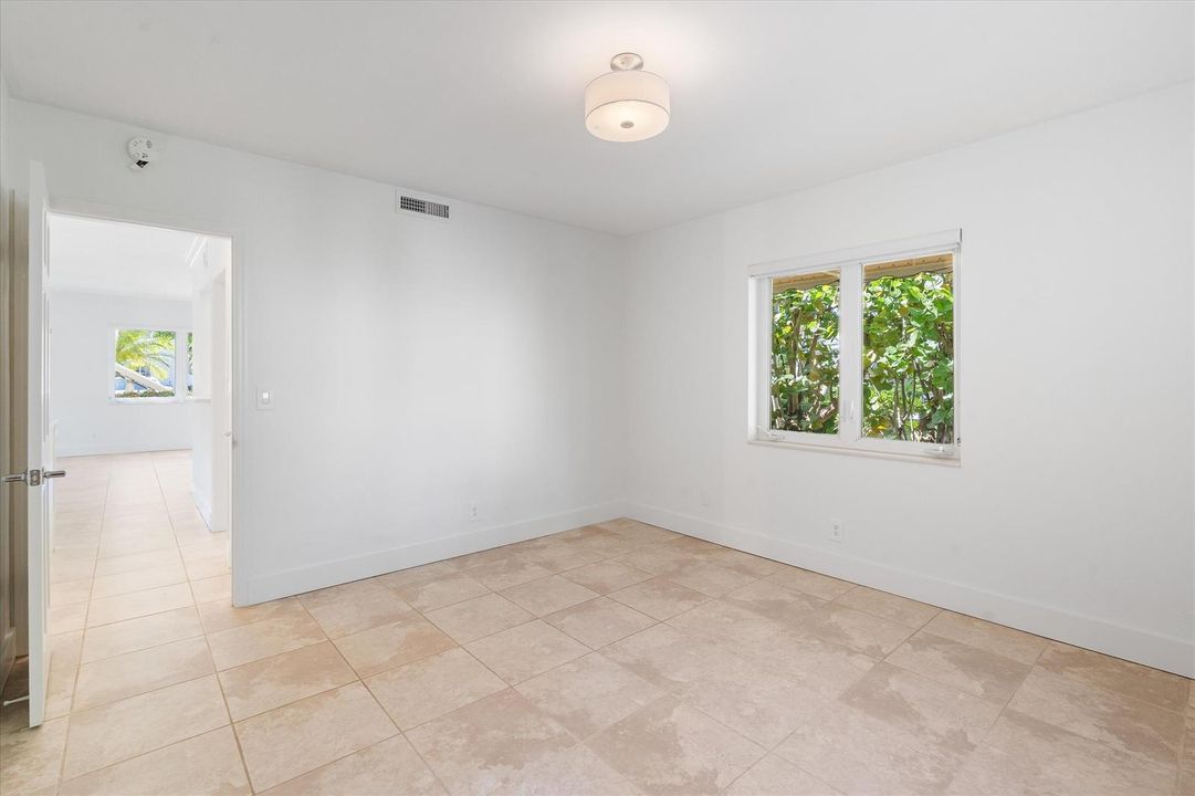 1029 Langer Way #4