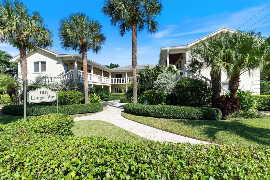 1029 Langer Way #4