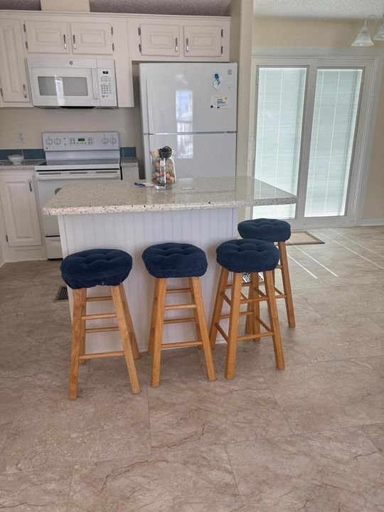 10725 S Ocean Kitchen Photo