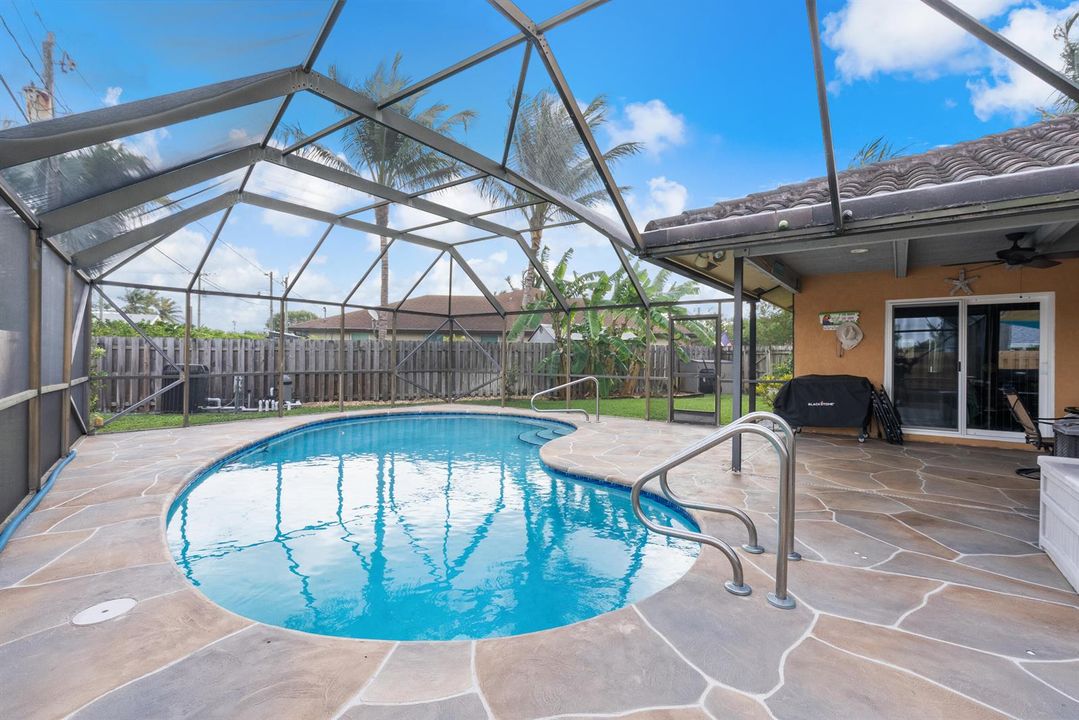 screened in pool