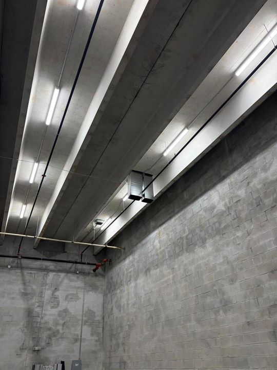 2011 W ST RD 84 230-2 concrete block
