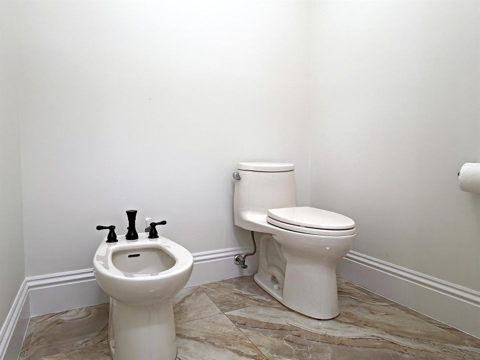 Master Bath 5