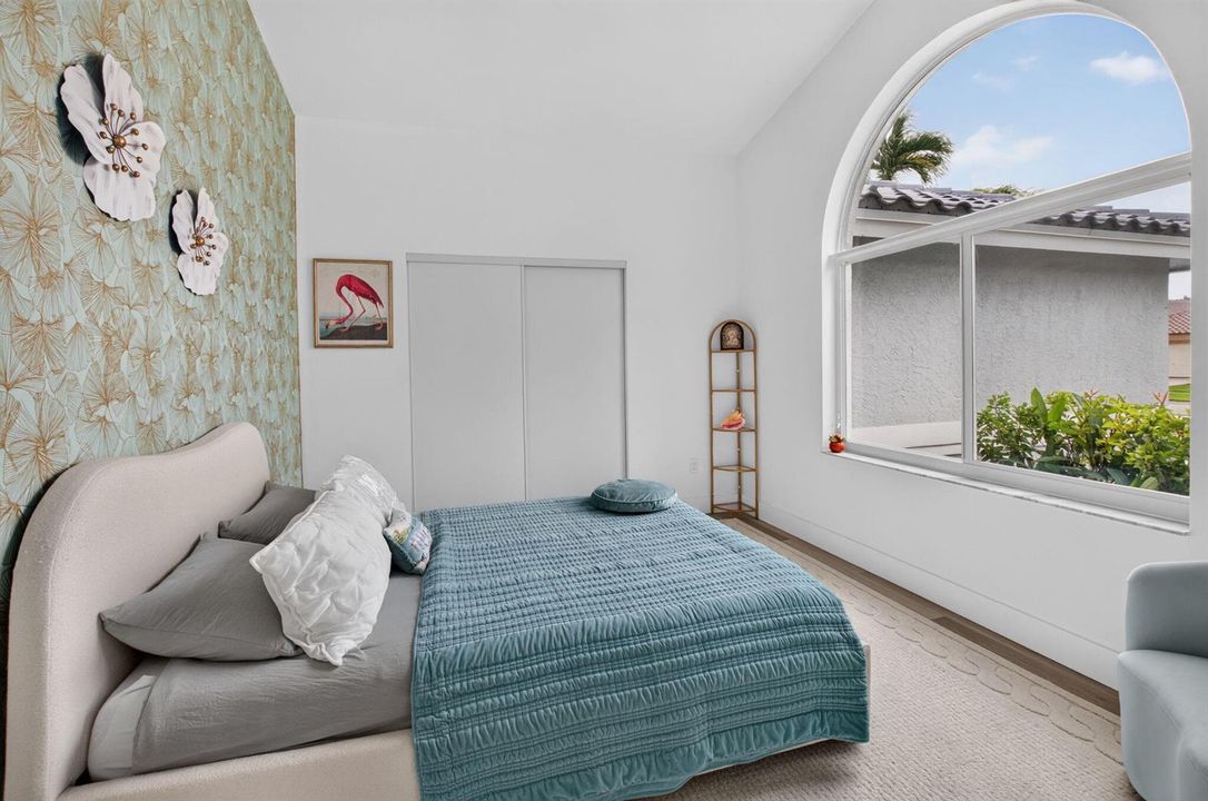 Secondary bedroom