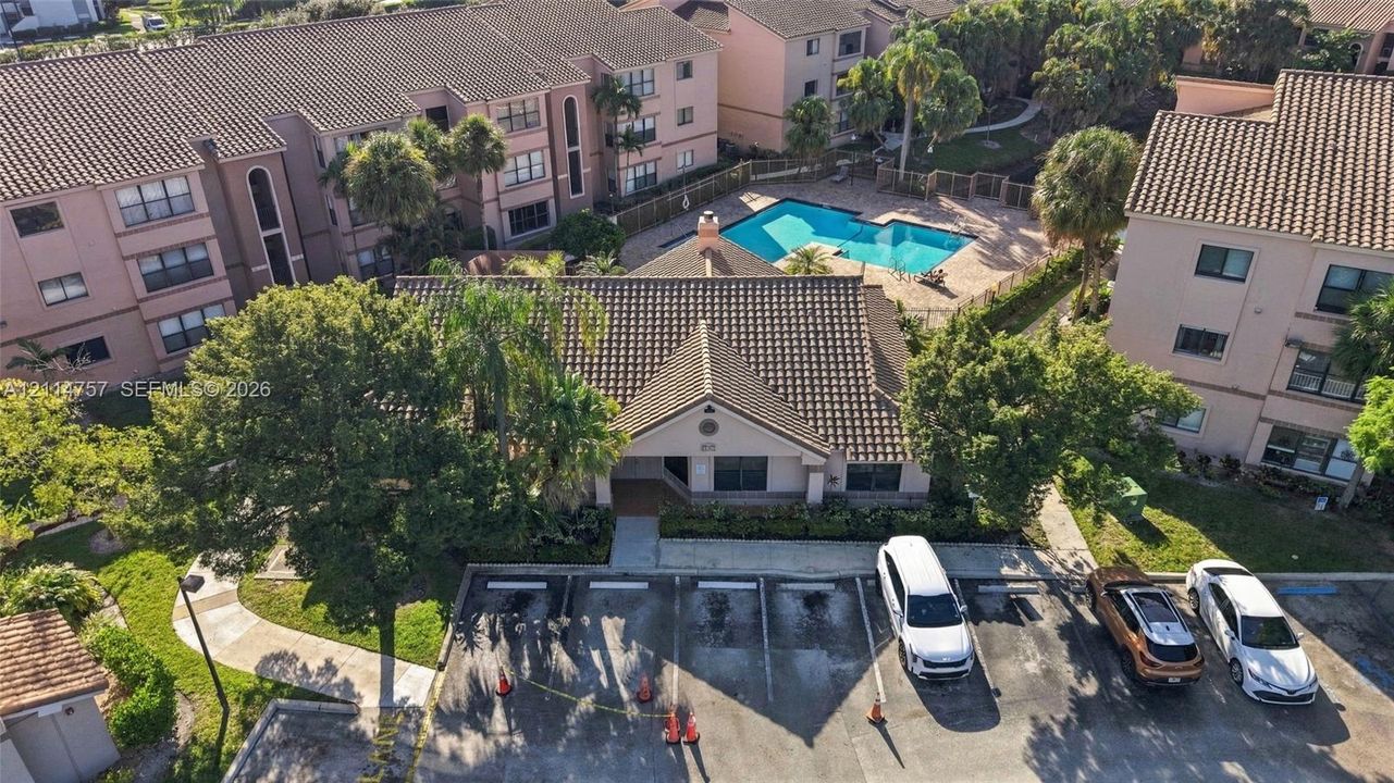 For Rent: $2,245 (2 beds, 2 baths, 1100 Square Feet)