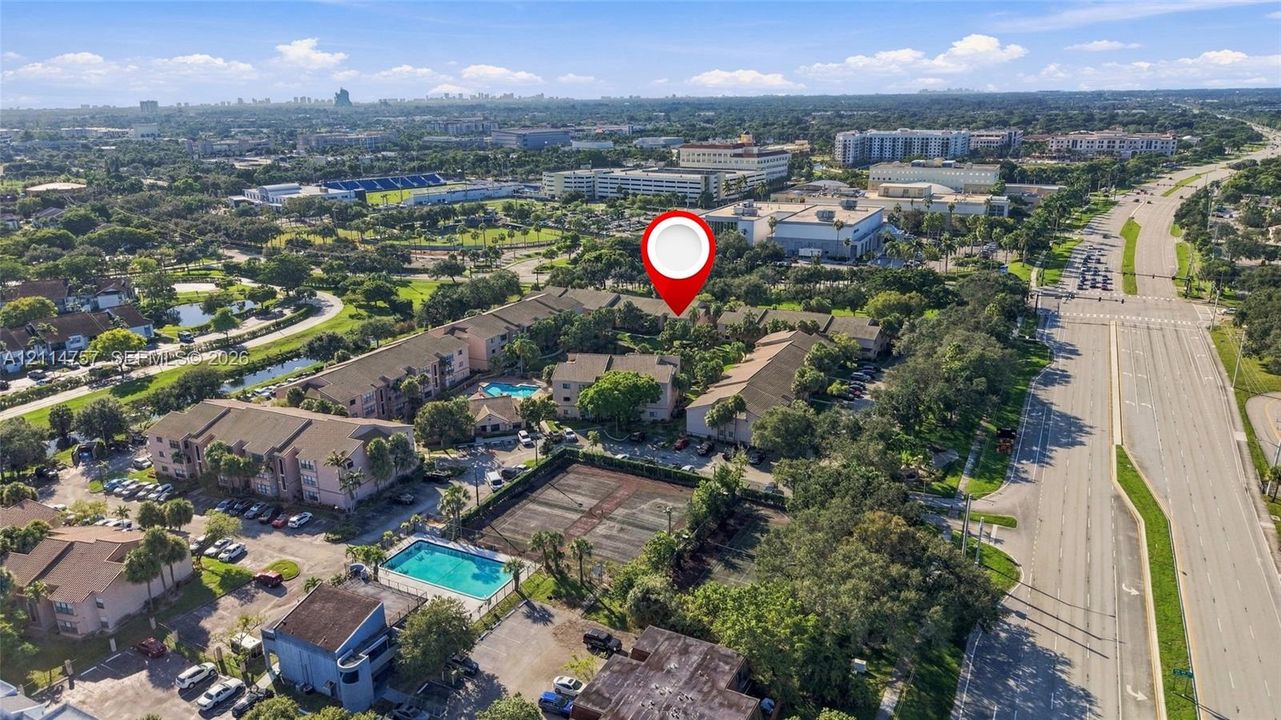 For Rent: $2,245 (2 beds, 2 baths, 1100 Square Feet)