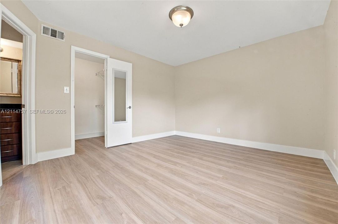 For Rent: $2,245 (2 beds, 2 baths, 1100 Square Feet)