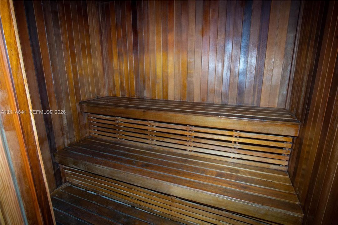 В аренду: $4,000 (3 спален, 2 ванн, 1363 Квадратных фут)