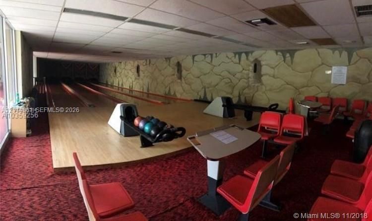 For Rent: $1,525 (1 beds, 1 baths, 940 Square Feet)