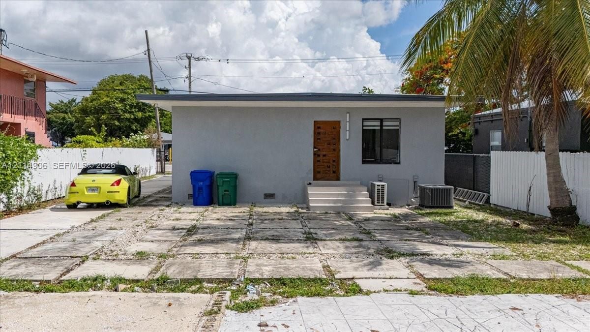 В аренду: $6,500 (0 спален, 0 ванн, 0 Квадратных фут)