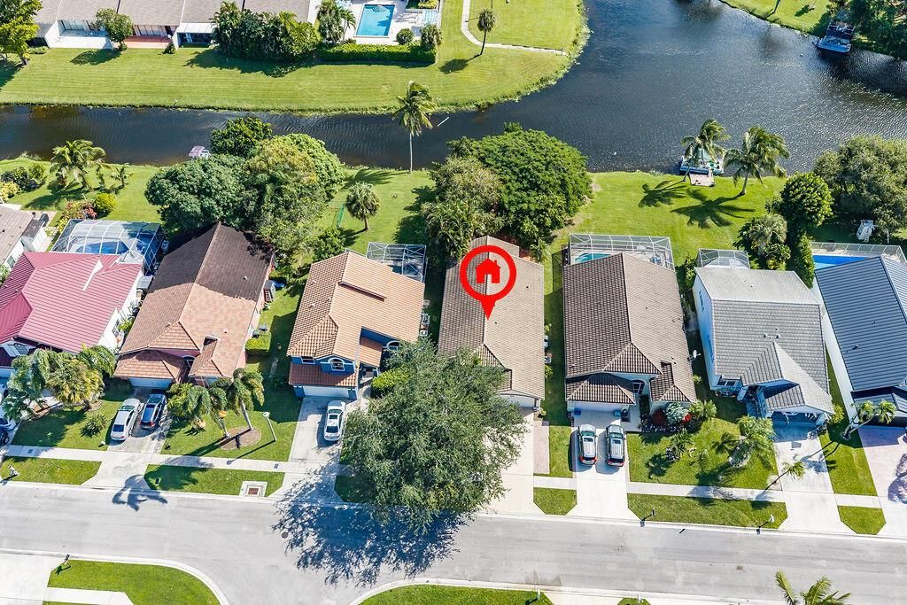 740lakewellingtondrwellington-20