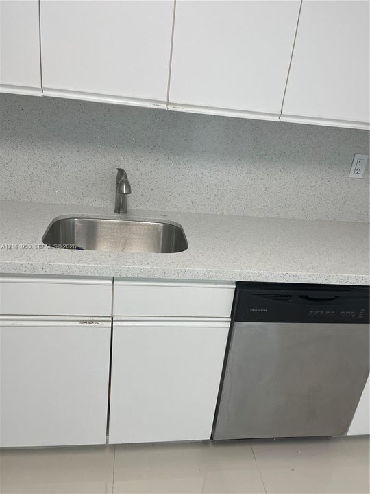 В аренду: $3,500 (2 спален, 2 ванн, 1181 Квадратных фут)