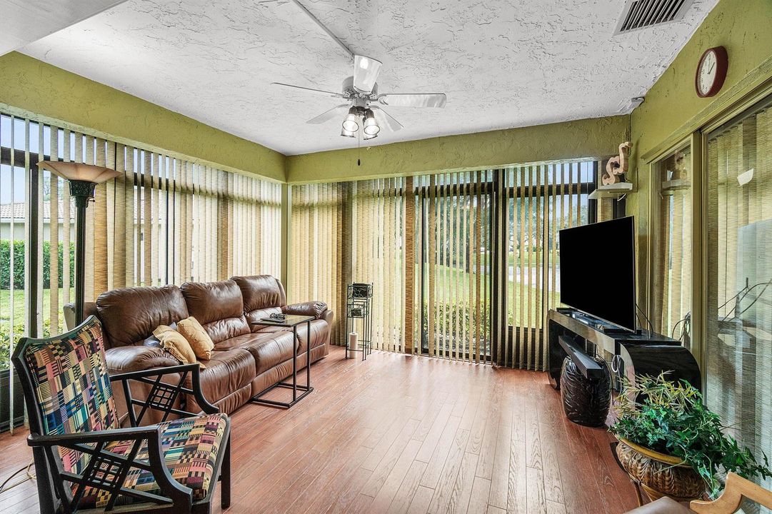 den/3rd bedroon