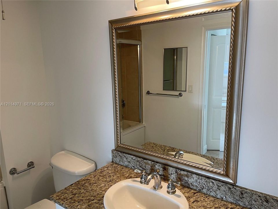 В аренду: $3,500 (2 спален, 2 ванн, 1245 Квадратных фут)
